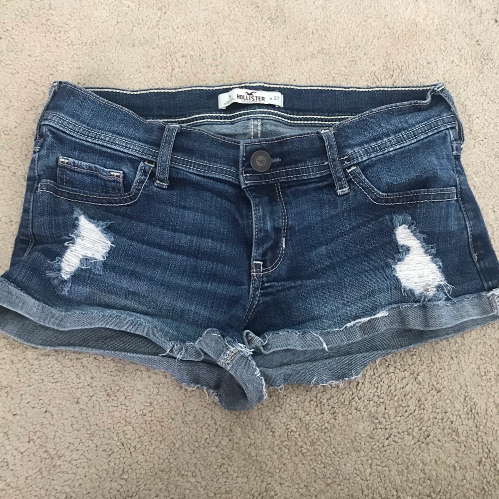 Hollister Distressed Denim Shorts size 5 w 27